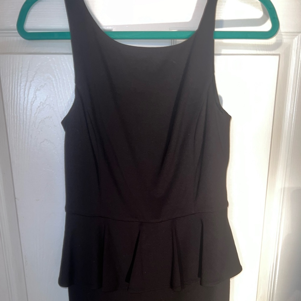 Stunning size small, BeBe dress. Classic with little waist ruffle.